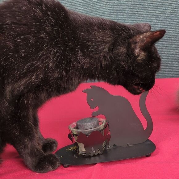 For Kitty Rescue! Vintage Metal Mama Kitty & Kittens Votive Candle Holder - Picture 3 of 16